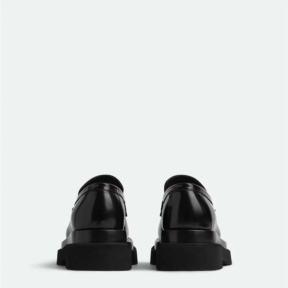 Bottega Veneta Glossy Black Loafers - Picture 4 of 11
